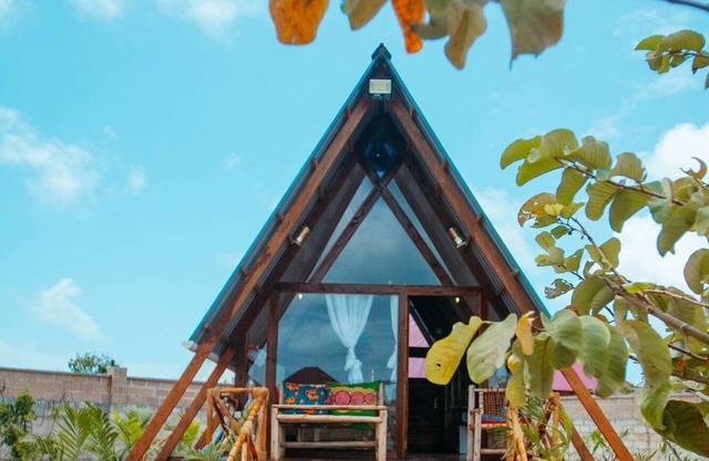 Eco-Friendly A-Frame Cabin 10min/Nungwi Beach