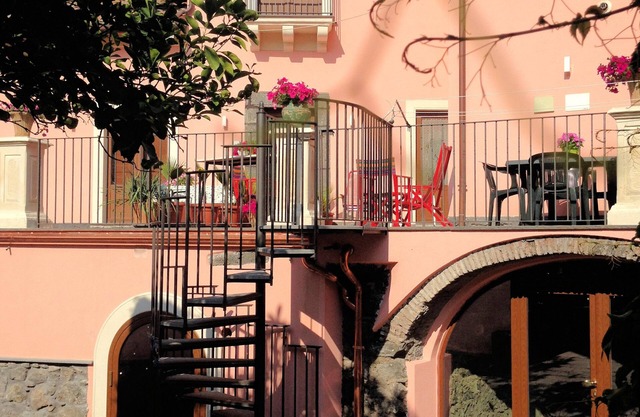 Etna View fully renovated luxury apartment In historical residence in Sicily