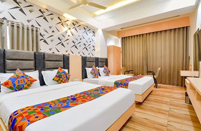 Fabhotel Symphony Grand