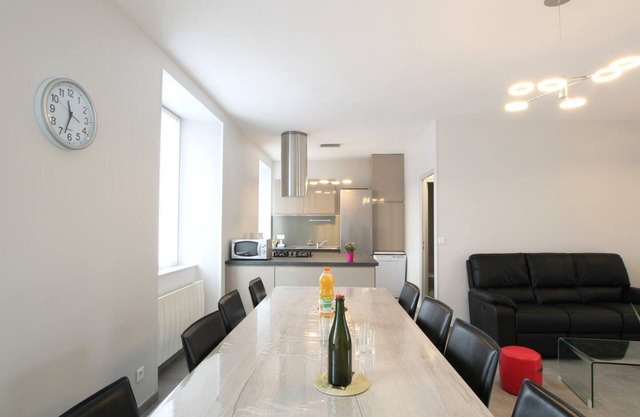 Family Cottage in Scenic Cotentin: Beach Nearby, Wi-Fi, Pets Welcome