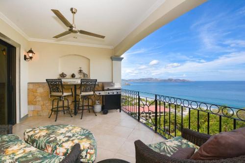 Fifth-Floor Condo with Breathtaking Ocean Views, Stylish Interior & Prime Location Near Flamingo Beach
