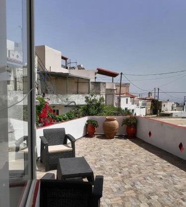 GIANNIS-KLEOPATRA HOUSE 1