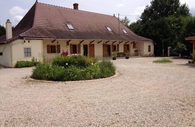 Gite for 14 people with swimming pool