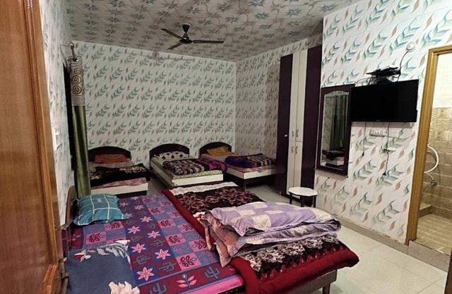 Goroomgo Maheshwari & Banquet Hall Tehri