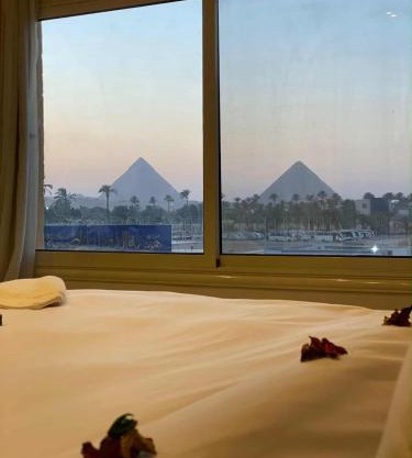 Grand Galleria Pyramids Hotel