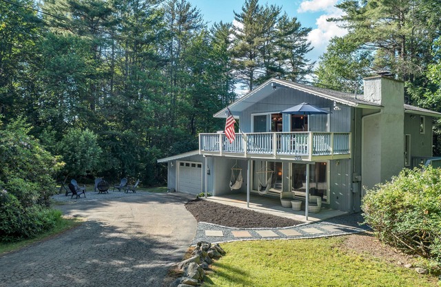 Gunstock & Lakes Region Year Round Chalet