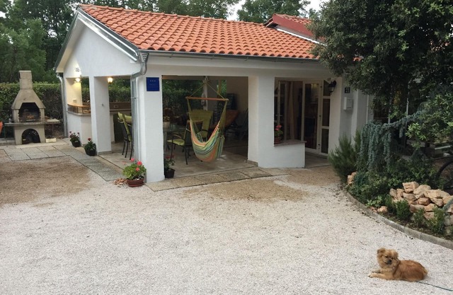 Holiday house Krk (Stadt) for 1 - 5 persons with 2 bedrooms - Holiday apartment in one or multi-fami