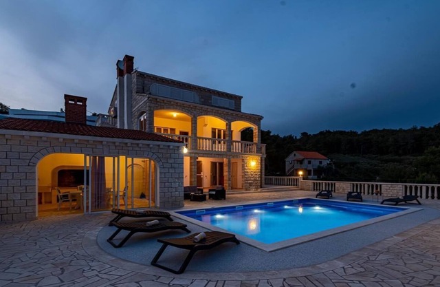 Holiday house Potirna for 8 persons with 4 bedrooms - Holiday home