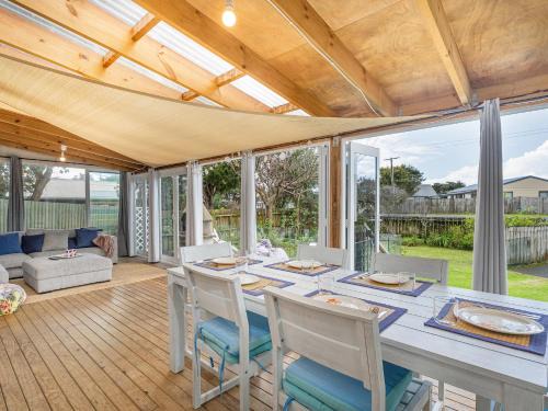 Home Away From Home In Whangamata