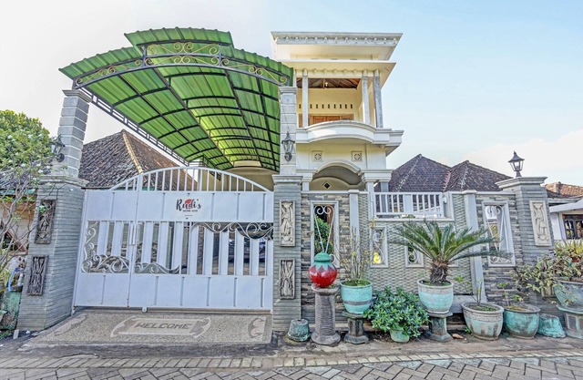Hotel O Desa Wisata Alam Gosari (wagos)