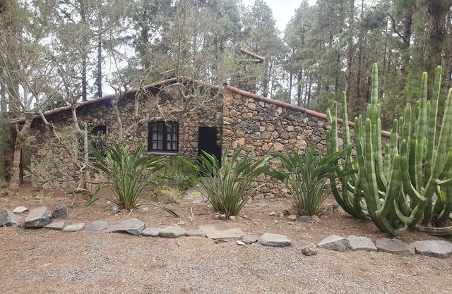 Incredible Stone House for 6 guests with absolute peace