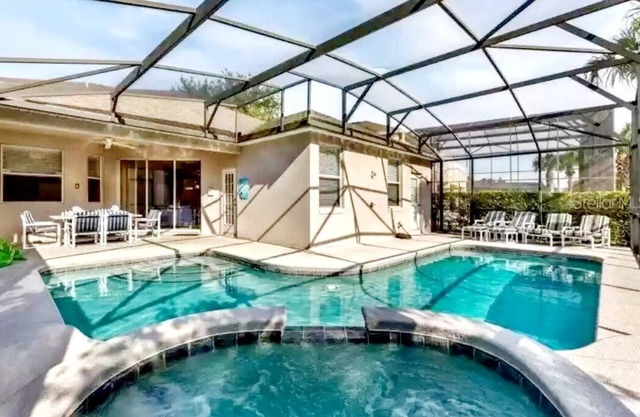 Isabellas Luxury 6BR Home Pool/Jacuzzi/Spa/GameRoom/BBQ Grill/Mins from Disney