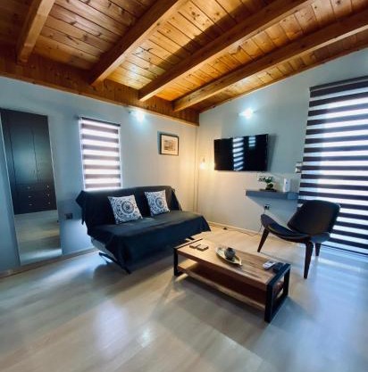 Keskos Luxury Apartment