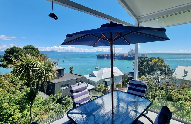 Kimberley Three - Nelson Waterfront Apartment - Free Cancellation Available Here