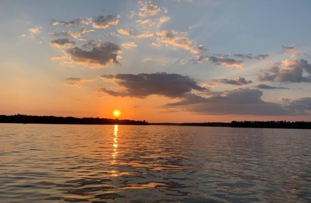 Lakefront Paradise with Spectacular Views!