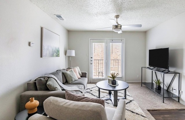 Landing | Amazing 1BD, Pool, Courtyard