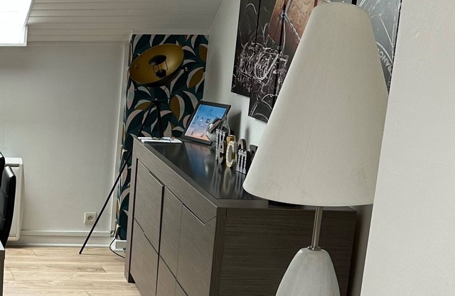 "Le Bidule" apartment in Chouilly in the heart of the white coast