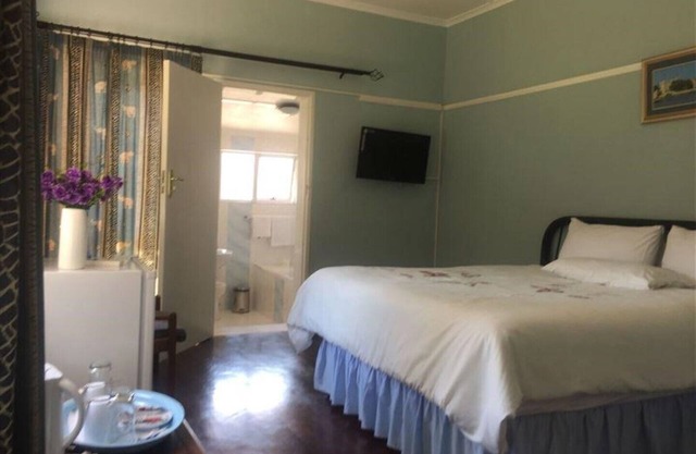 Lodumo Guesthouse B & B