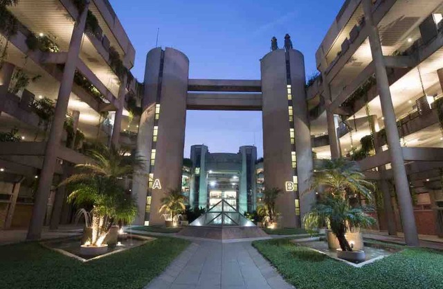 Loft in Siwar-Zouk- 2 minutes from hotel Le Royal-Dbayeh- by car