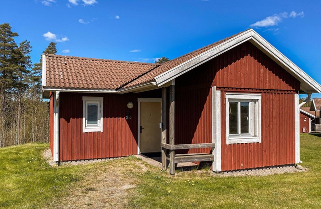 Lovely home in Hok with WiFi