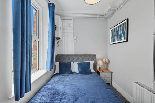 Lowestoft Seaside Escape by Eason Stays, Free Parking next to Sea Front