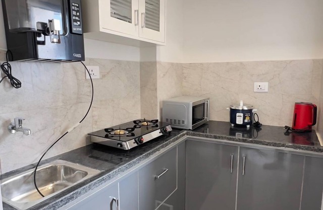 LUSHVISTAS Serviced Apartment