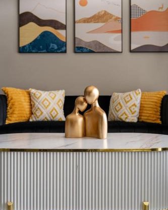Lux Haven Whitestown
