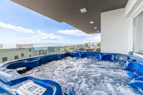 Lux Penthouse Panoramic View with jacuzzi