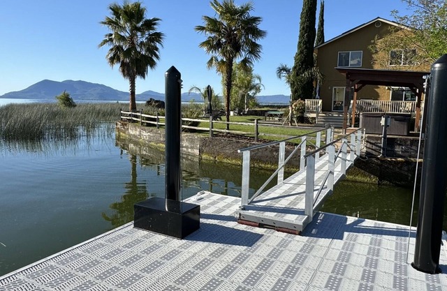 Luxurious 3000sq ft Lakefront Home on Point surrounded by Nature and Views!