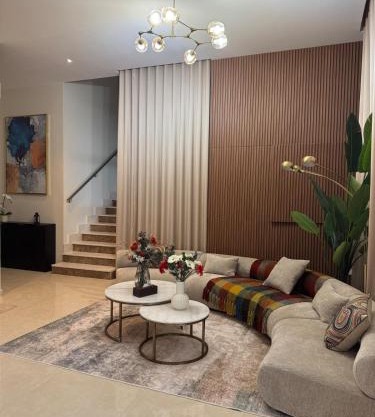 Luxurious 6 Bedroom Villa in Abu Dhabi- Group Getaway