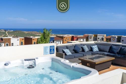 Luxury House with Ocean View