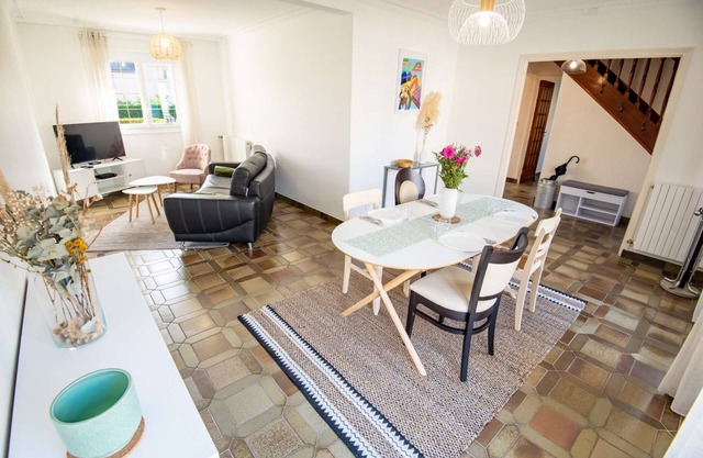 Maison Tout Confort, Jardin et Parking par Groom