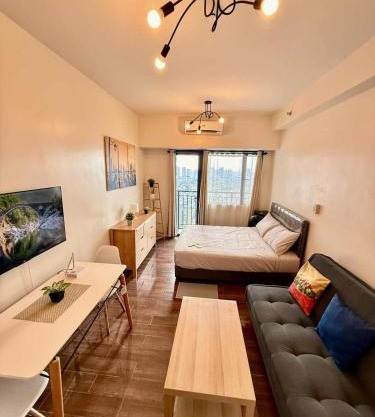 Makati Luxury Hotel Room Balcony Air Residence