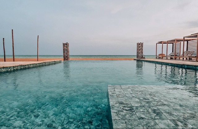 MIADJOE BEACH RESORT