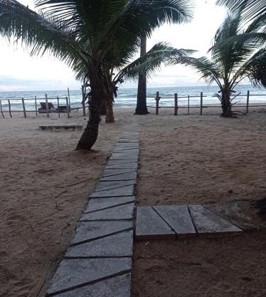 Moon cabanas Arugambay