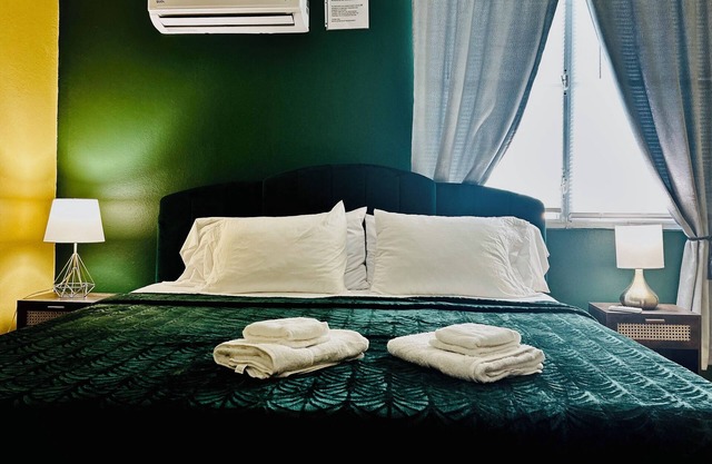Muggles Retreat-A Cozy Enchanted Getaway For All!