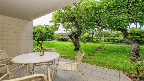 Napili Shores D127 · NS D127 Studio w Pool Near Beach