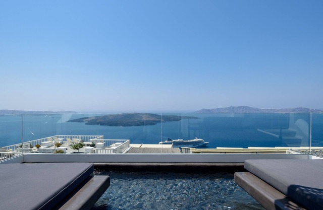 Nefeles Luxury Suites