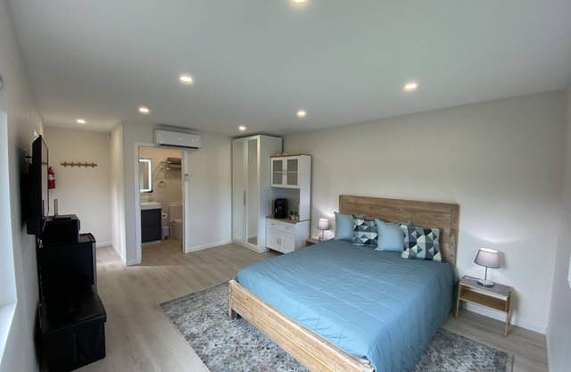 New, modern quiet private studio