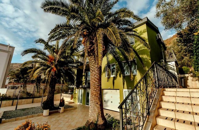 Olive Garden Apartment