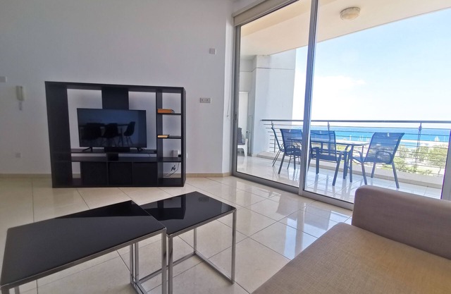 Paradise Palms Seaview Apartment