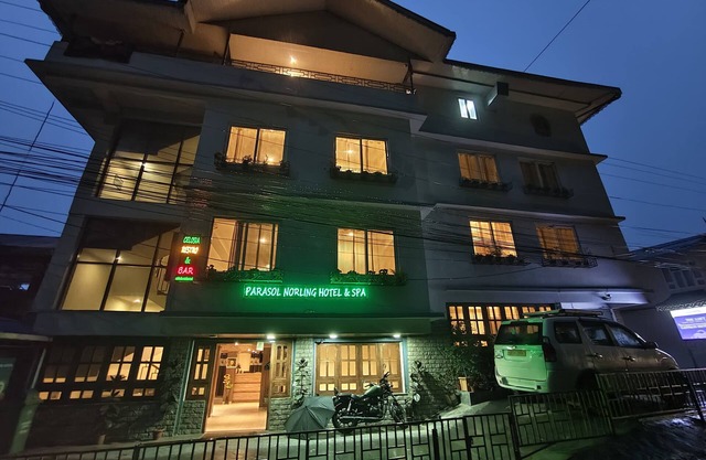 PARASOL NORLING HOTEL & SPA