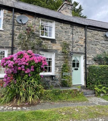 Patchwork cottage - Grade 2 listed cottage in Snowdonia