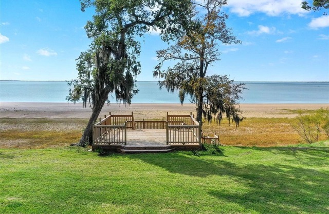 Pleasant Lake House as the perfect get away from your busy day to day