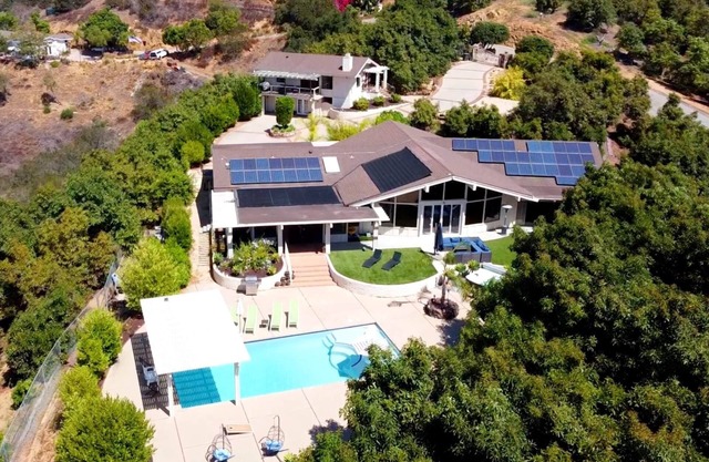 Pool Oasis Villa & Guesthouse, Views, Avocado Grove