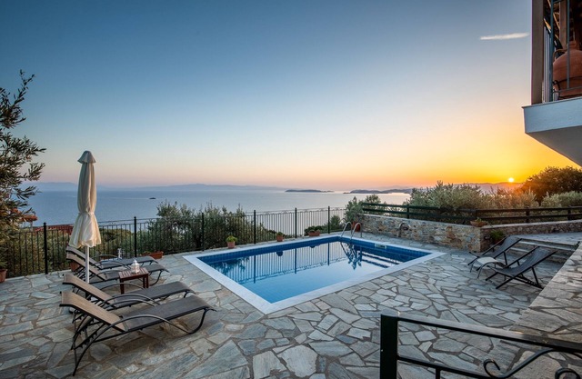 Pool Villa -Anastasia-sea views,sunset,wifi,near the village & the port