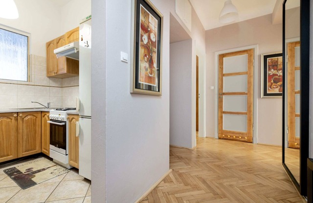 Powisle 2 - Bedroom Apartment