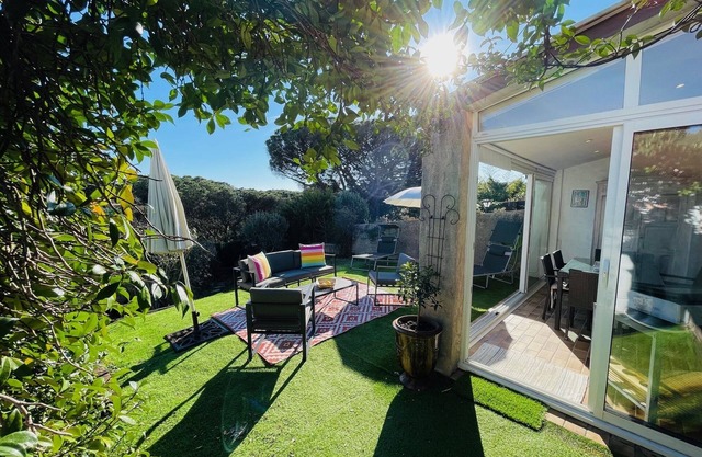 Pretty T3 in a private estate with swimming pool and tennis court