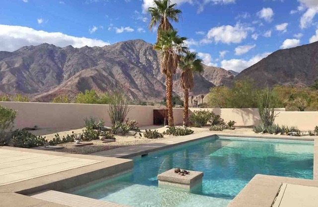 Private Desert Oasis on 2 acres w/Pool