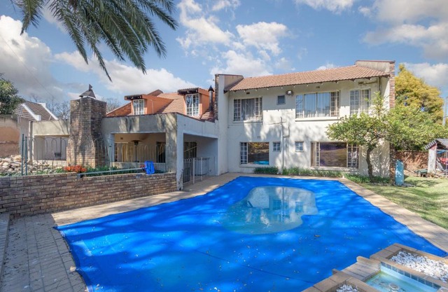 Royal Olympia Lodges & Safaris RSA